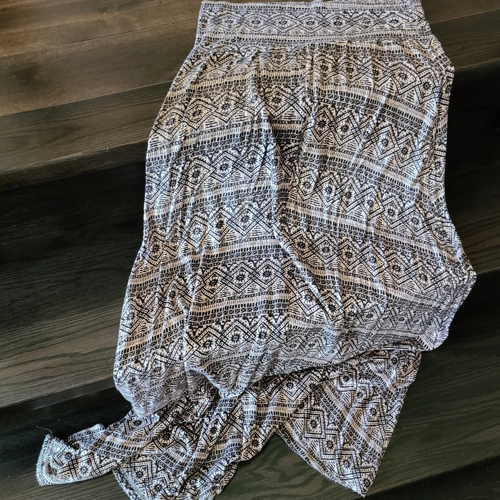 MAXI SKIRT